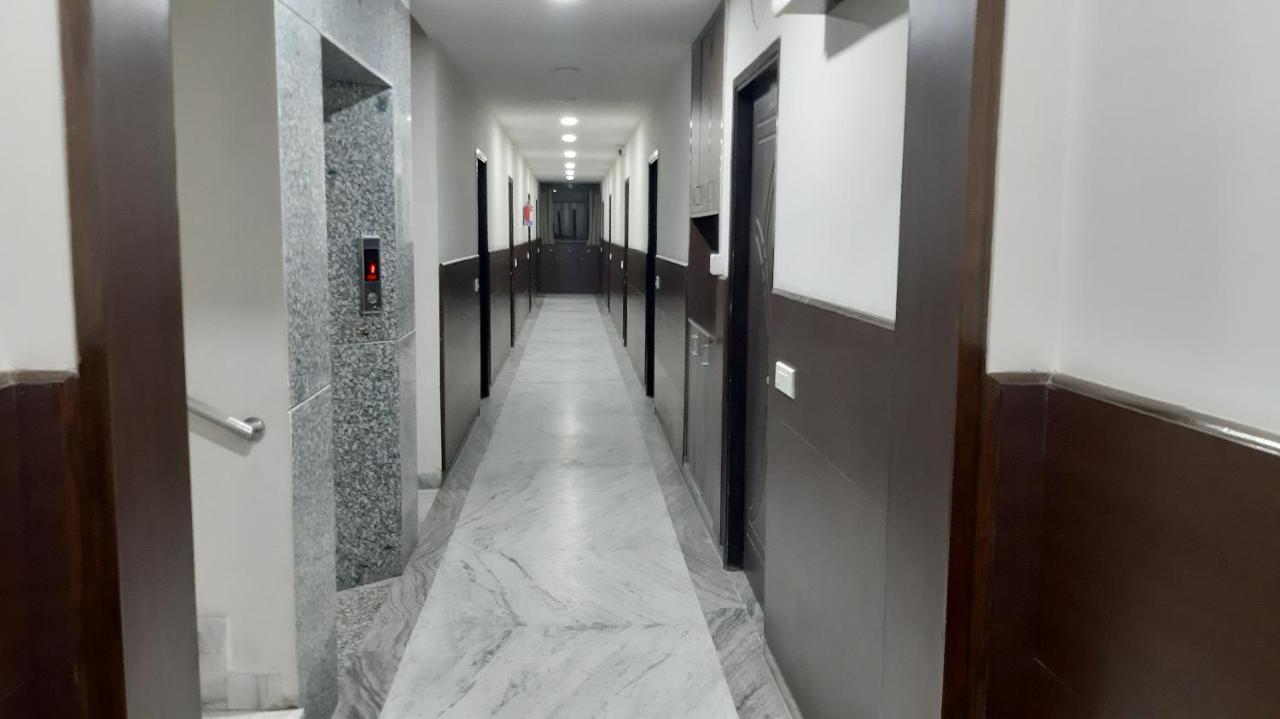 Hotel Sar Kamla Dham Skd Vrindavan Fully Vaccinated Staff Vrindāvan Exterior foto