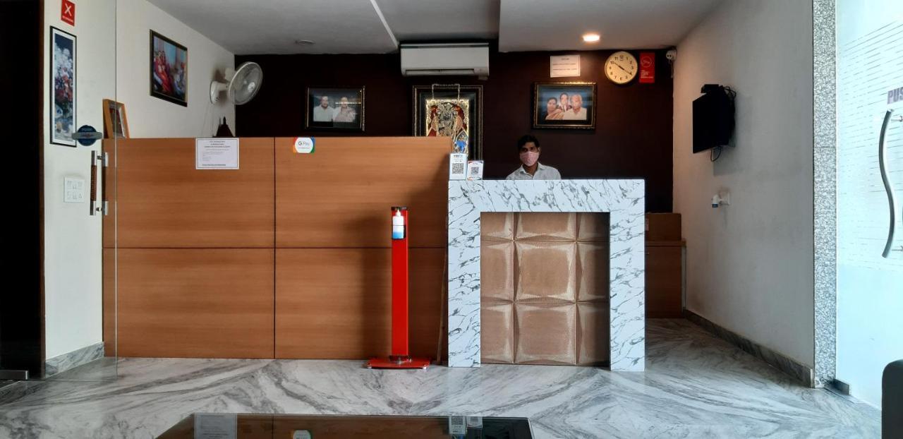 Hotel Sar Kamla Dham Skd Vrindavan Fully Vaccinated Staff Vrindāvan Exterior foto