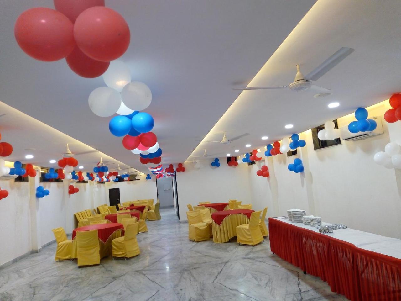 Hotel Sar Kamla Dham Skd Vrindavan Fully Vaccinated Staff Vrindāvan Exterior foto