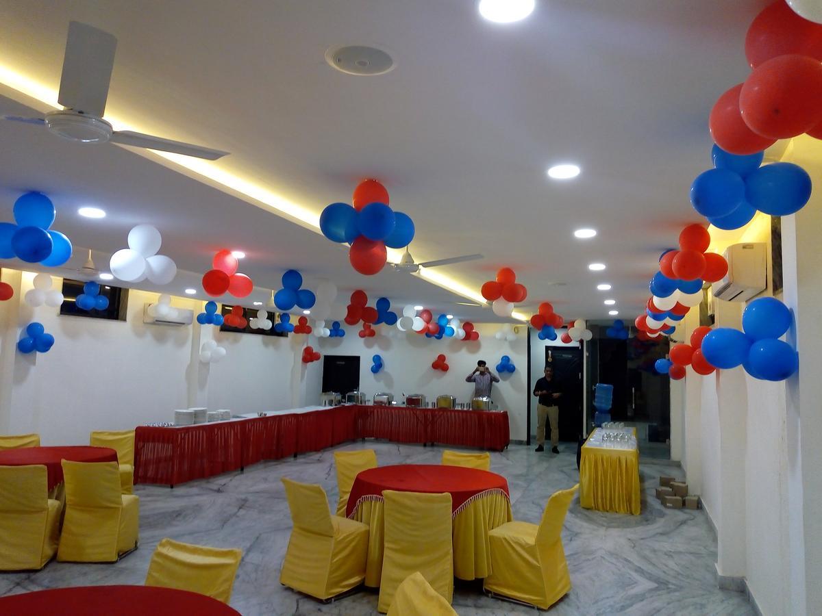 Hotel Sar Kamla Dham Skd Vrindavan Fully Vaccinated Staff Vrindāvan Exterior foto